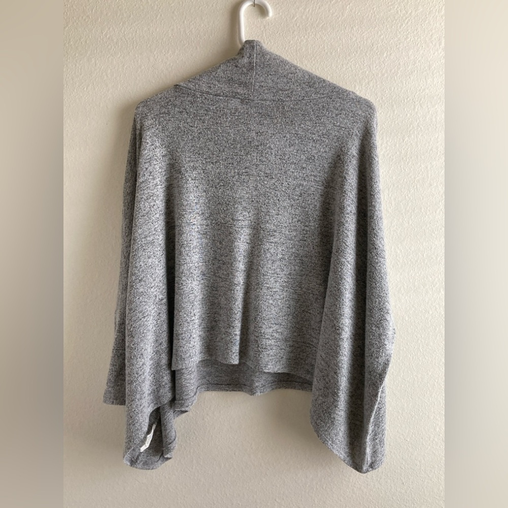 Gyft Gray Women's Cowl Neck Sweater Size S - Picture 6 of 6